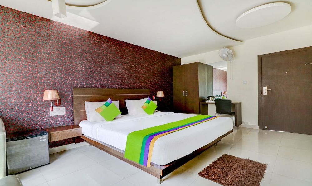 Treebo Trend Orchid Standard Double Room 2