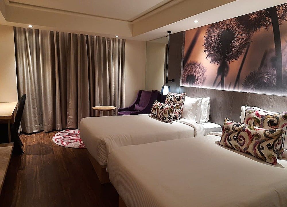 Premium Room - 2 Single Beds 37SQM Free WiFi