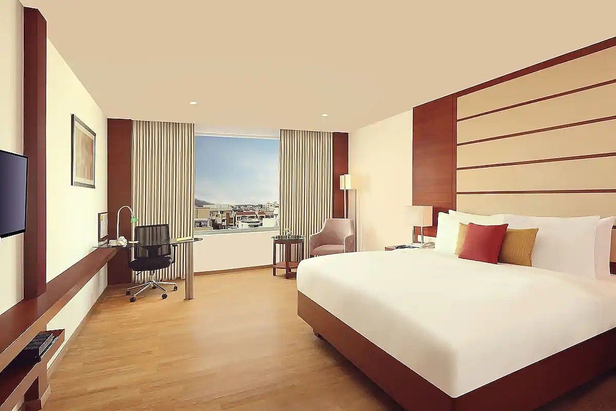 Lemon Tree Hotel, Shimona, Chennai Superior Room