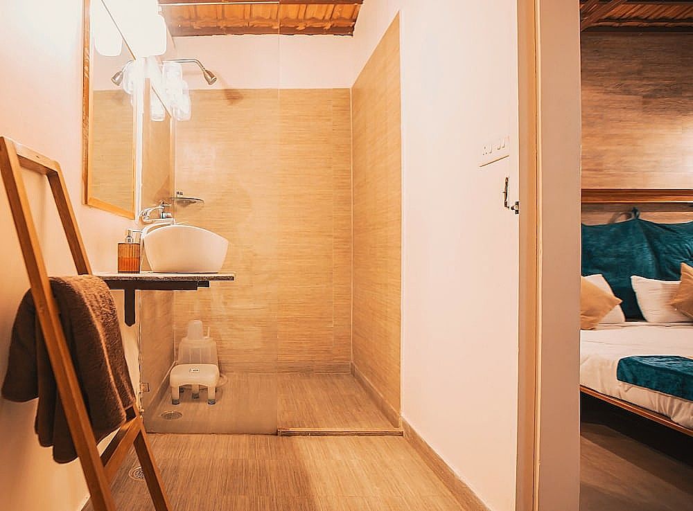 Aspen Riverside Resort by RedFinch Hotels Luxury Cottage 7