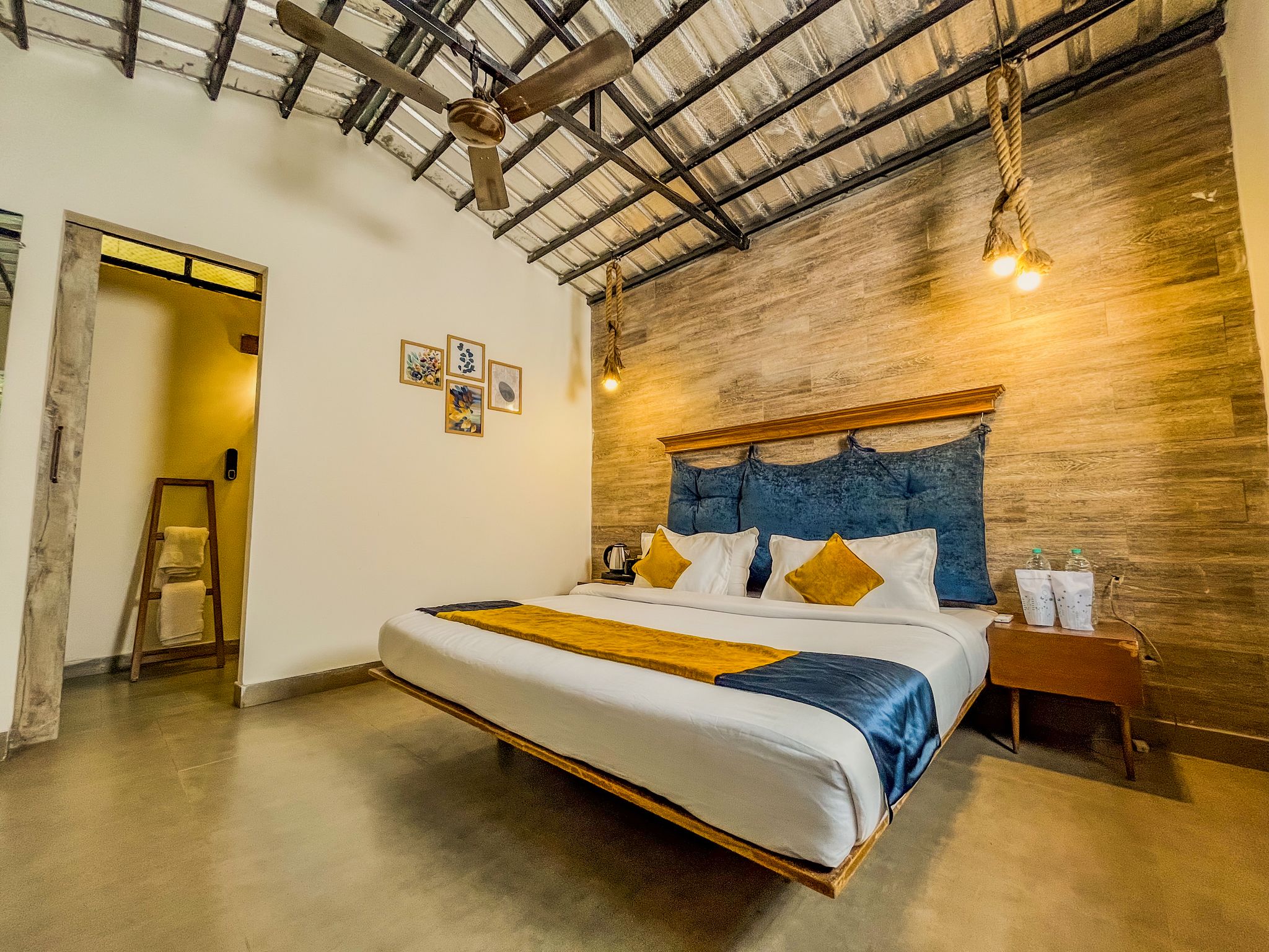  Aspen Riverside Resort Luxury Cottage