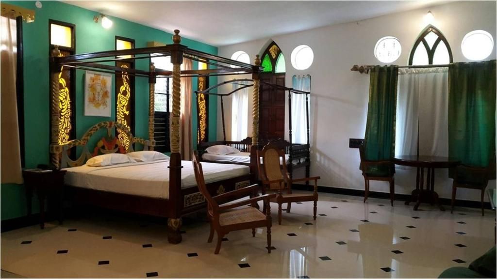 Chola Palace Suite