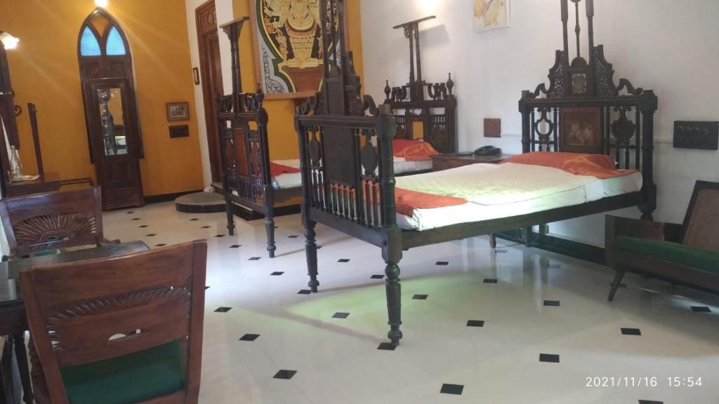 Mint Palace Luxury Suite