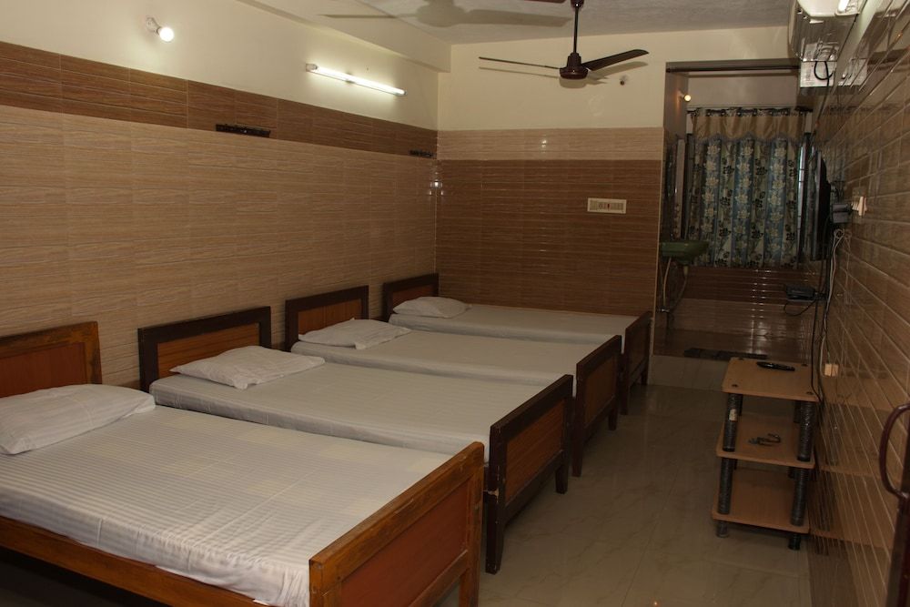 Ulo Raj Residency