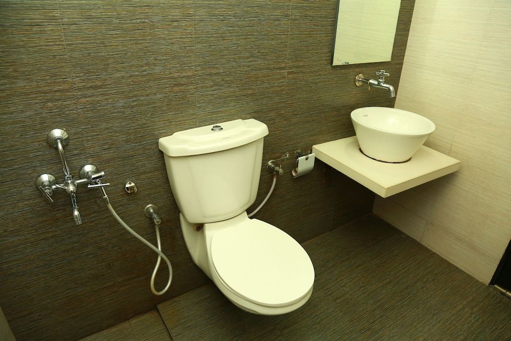 OYO 7630 Edassery Village Standard Double or Twin Room, 1 Double Bed, Private Bathroom 12