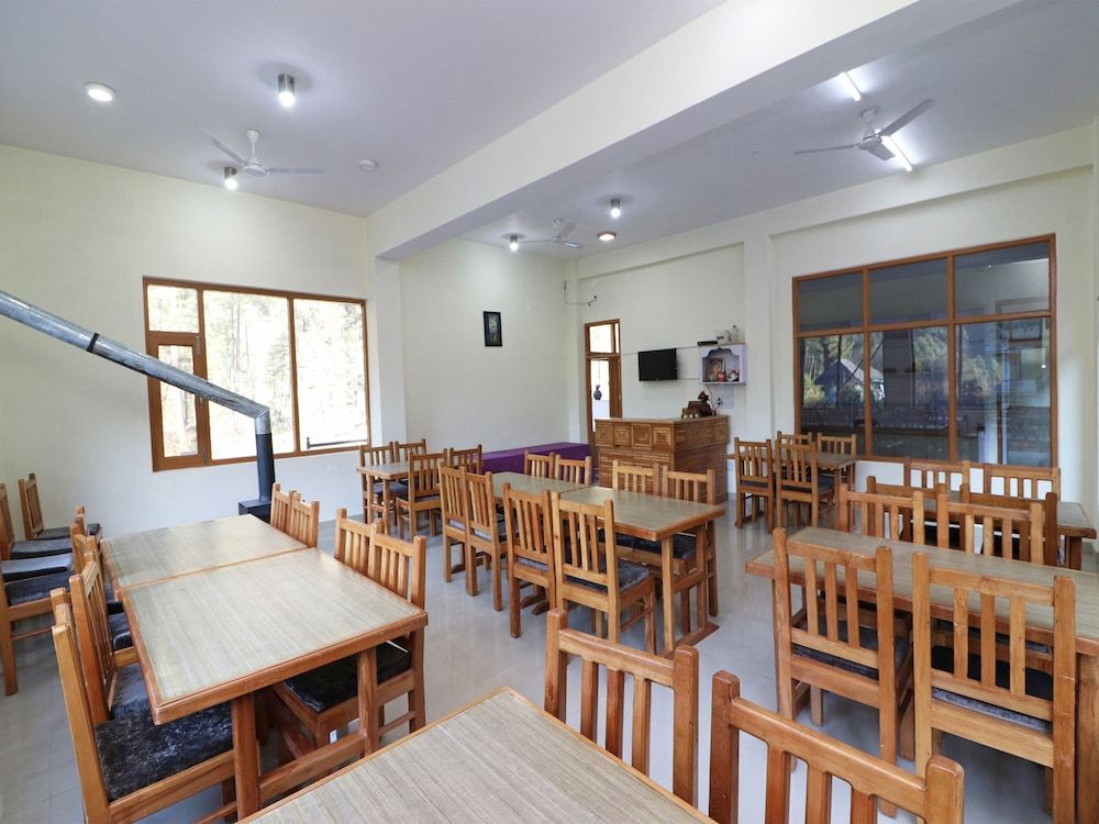 undefined OYO 23570 Hotel New Tashila 5