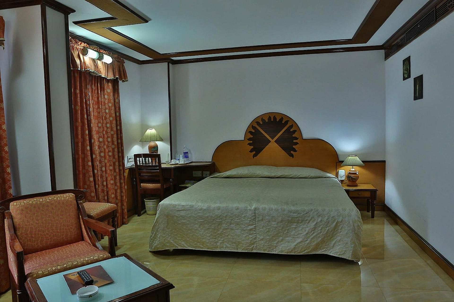 The Surya, Cochin Standard Deluxe 5