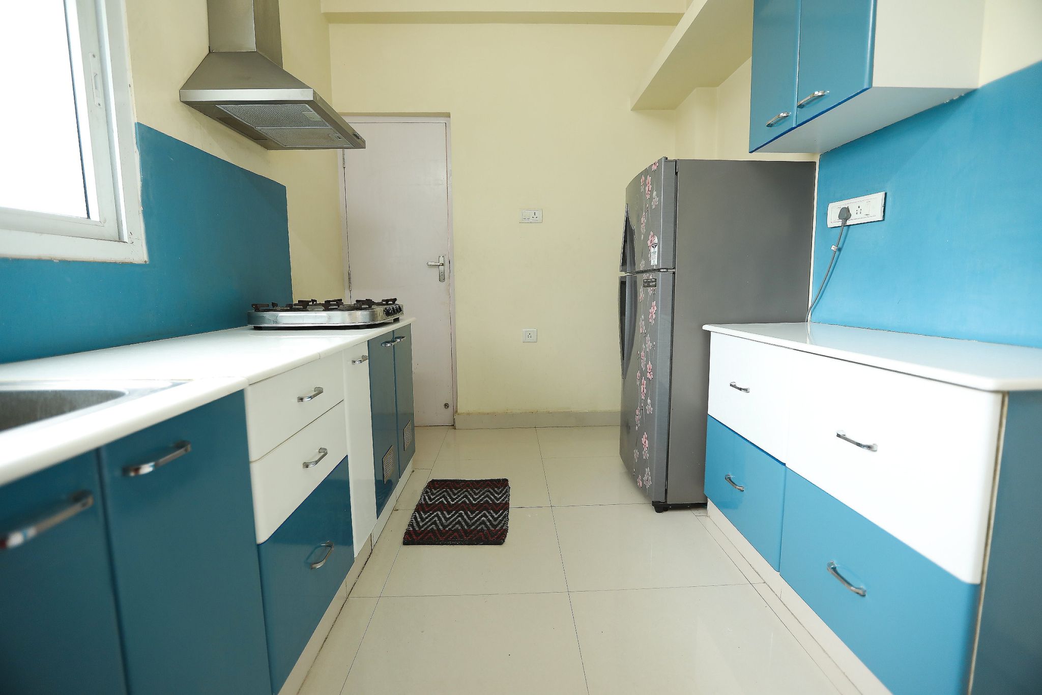 One Bedroom With Kitchen