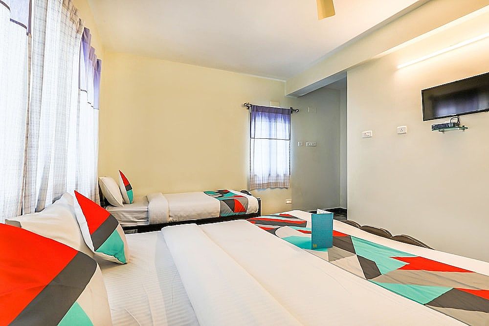 FabExpress PP Residency Premium Room 8