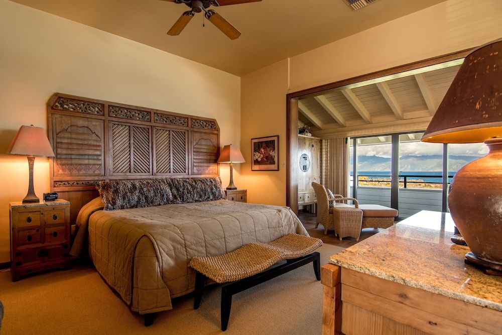 Villa, 2 Bedrooms, Oceanfront (Bay 27B2 Gold 2.5 bath)