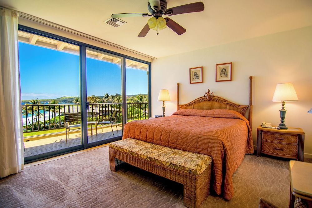 Villa, 2 Bedrooms, Oceanfront (Bay 19B2 Gold 2.5 bath)