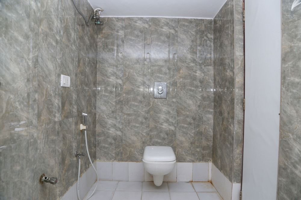 ULO Prince Park Deluxe Triple Room 11