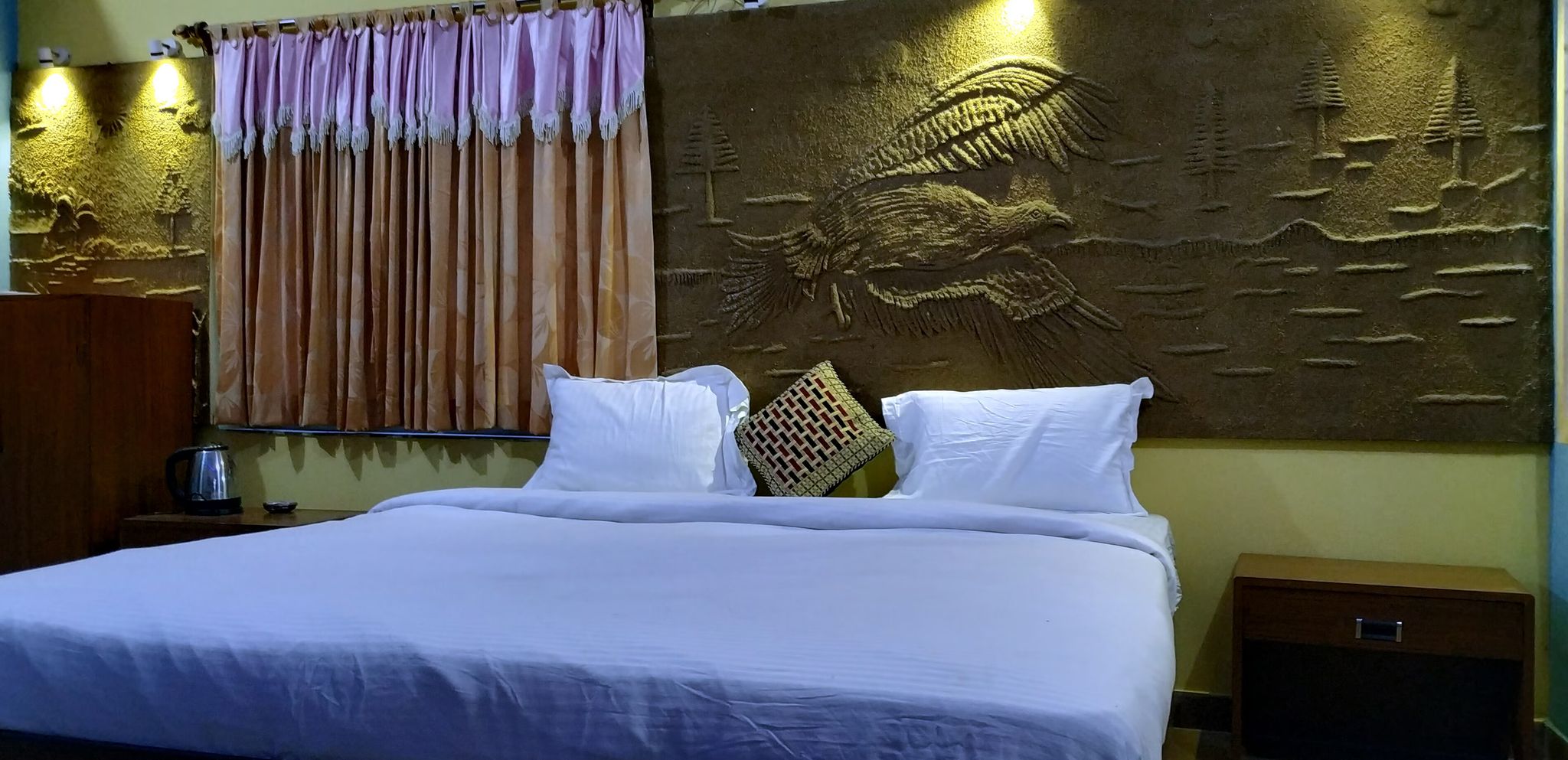 Deluxe Room, Lake View (AC)