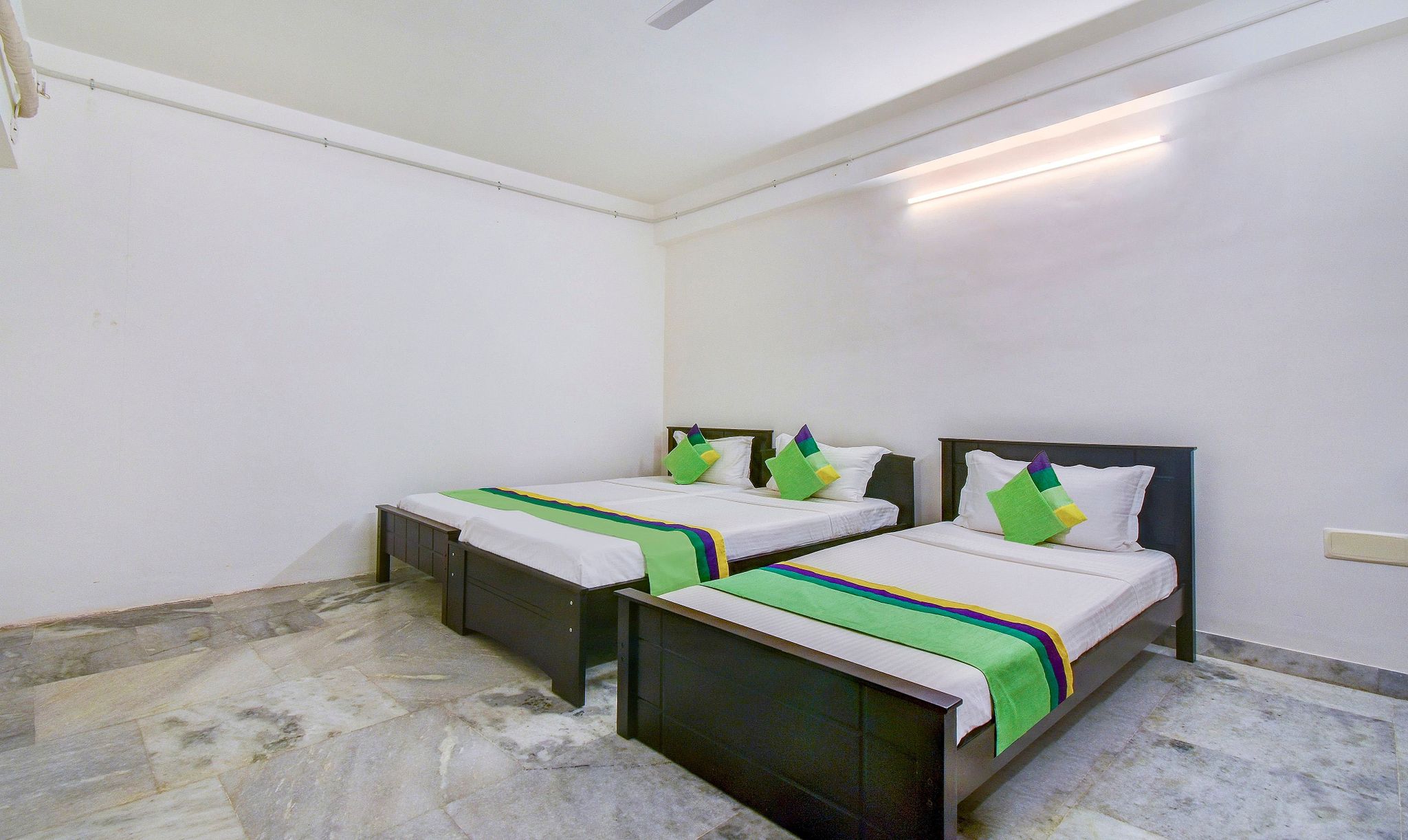 Treebo Eco Stay Nandanam Deluxe Double Room 6