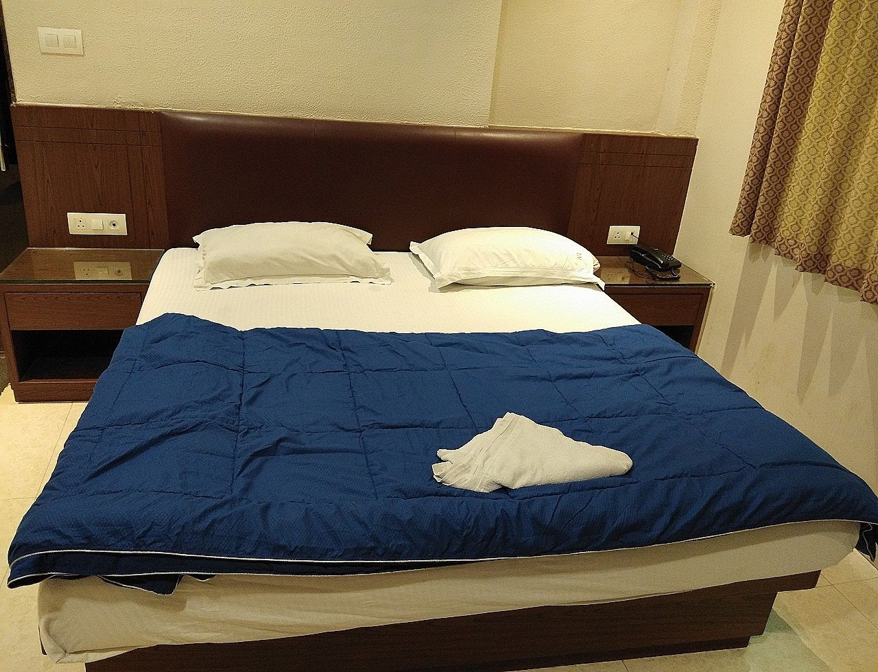 Hotel Afridi International Deluxe Room 6