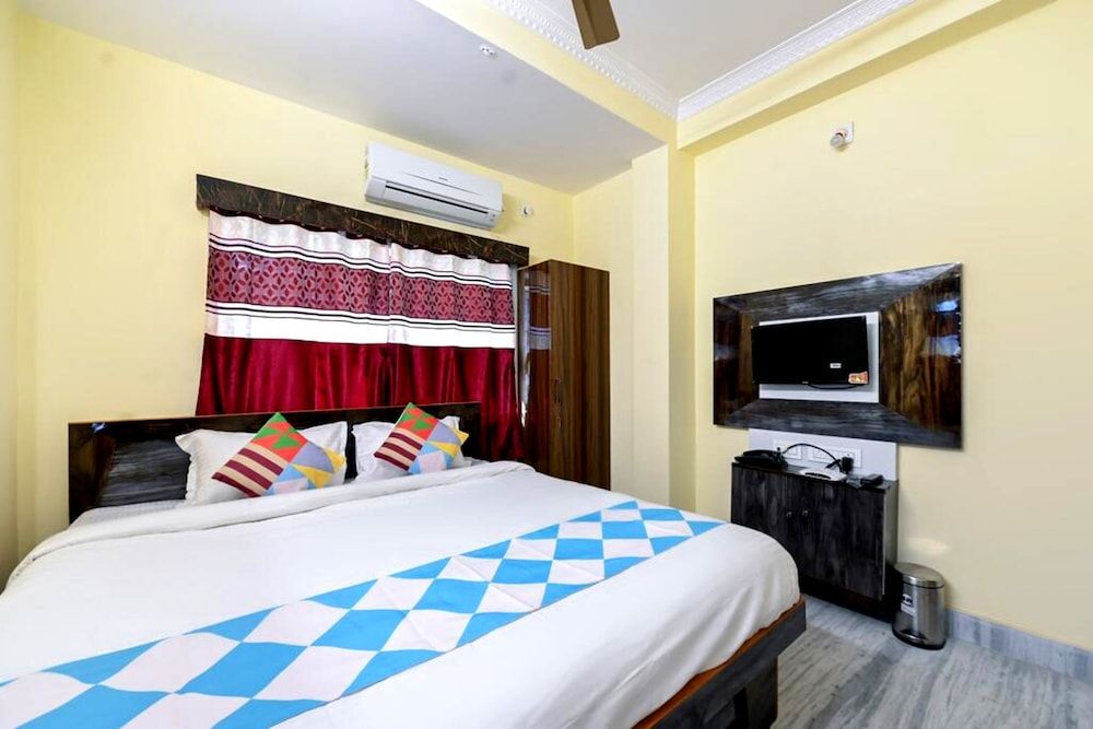 undefined Goroomgo Comfortable Stay kolkata 10