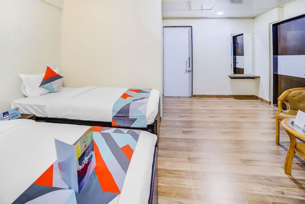 FabExpress The Paradise Premium Room, 1 Bedroom