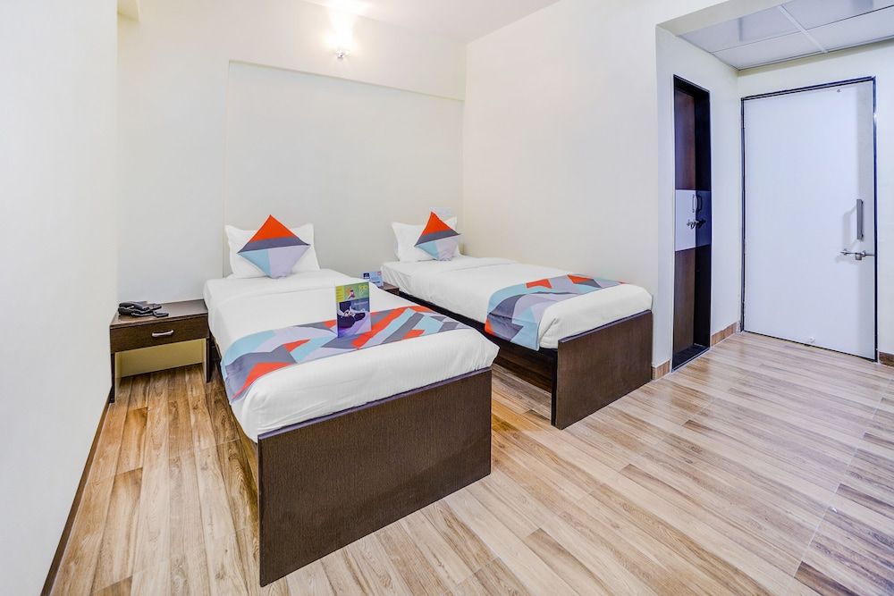 FabExpress The Paradise Premium Room, 1 Bedroom 9