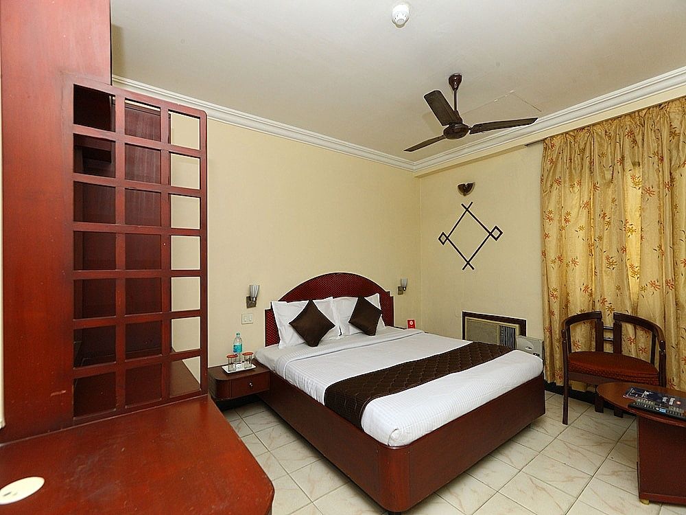undefined OYO 6759 Hotel Sky Park 6