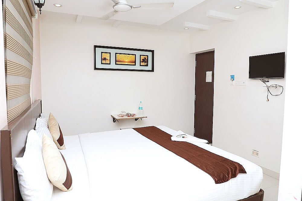 ULO RD Tower Deluxe Double Room 4