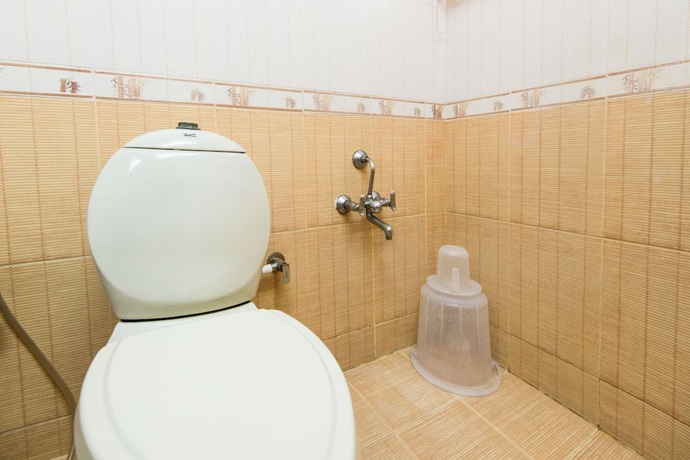 FabHotel Joe Grande Thoraipakkam Deluxe Double Room 12