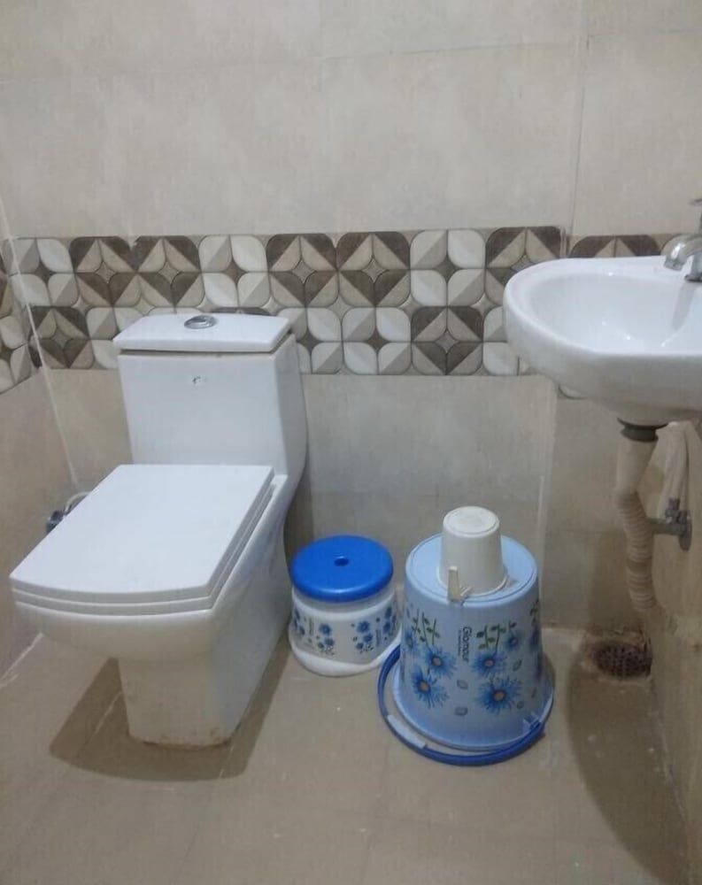 Kalpshil Hotel Luxury Room 2