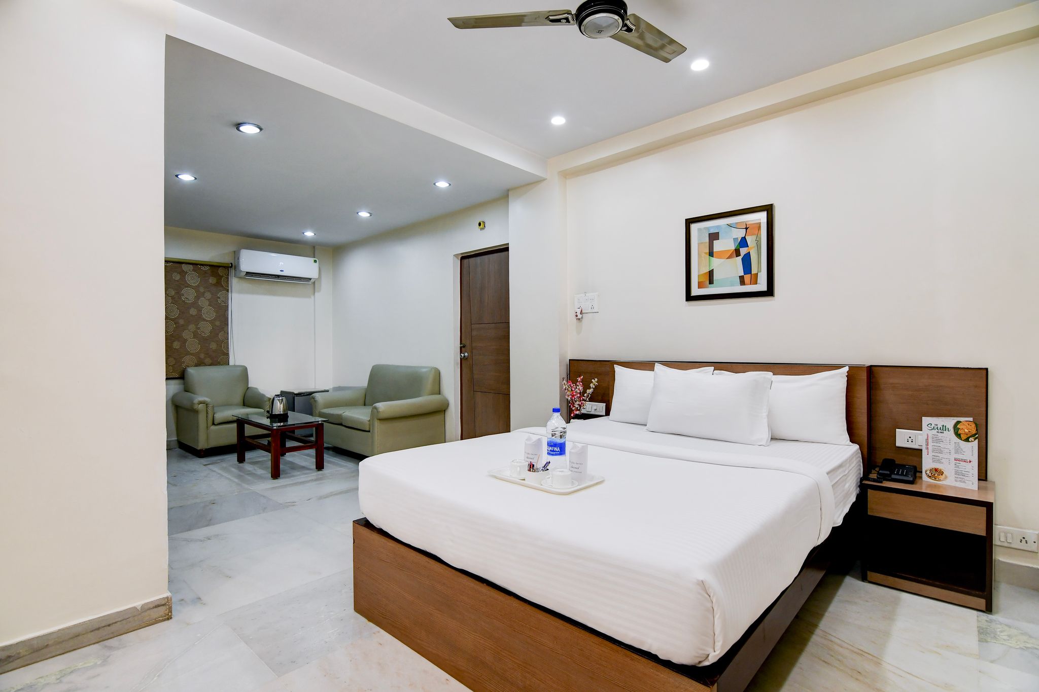 The Inn Standard Double Room, 1 King Bed 4