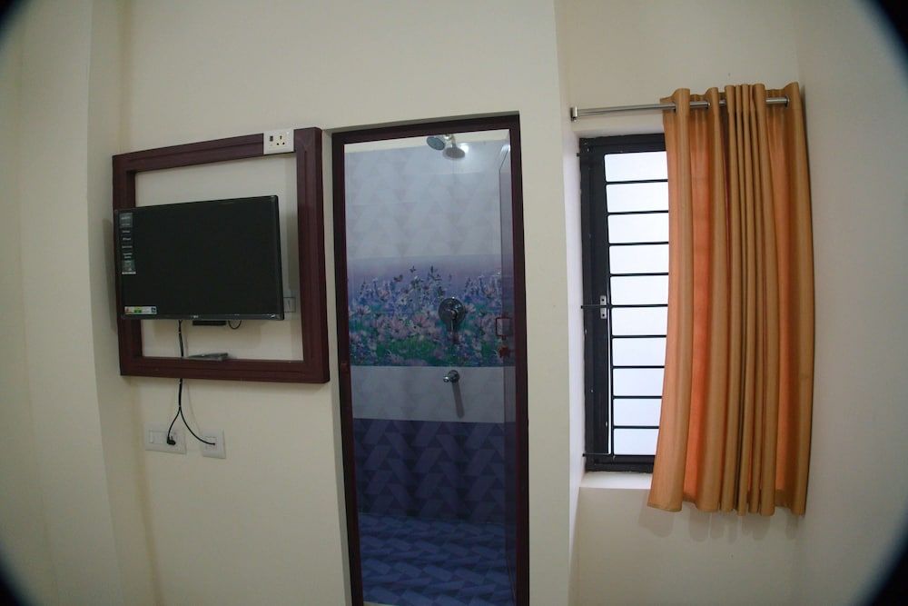 Hotel Sunrise Basic Double Room 4