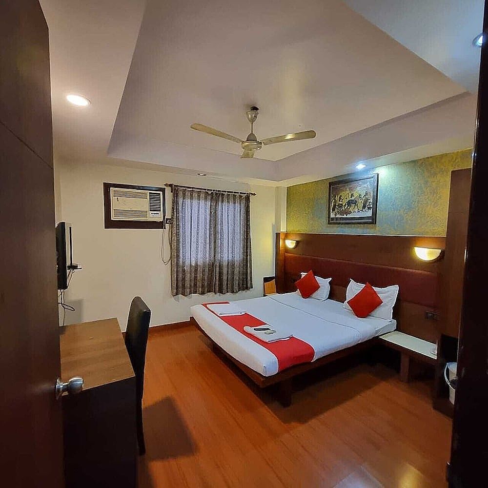Hotel Bhammar's Inn- A Pure Veg Premium Room 9