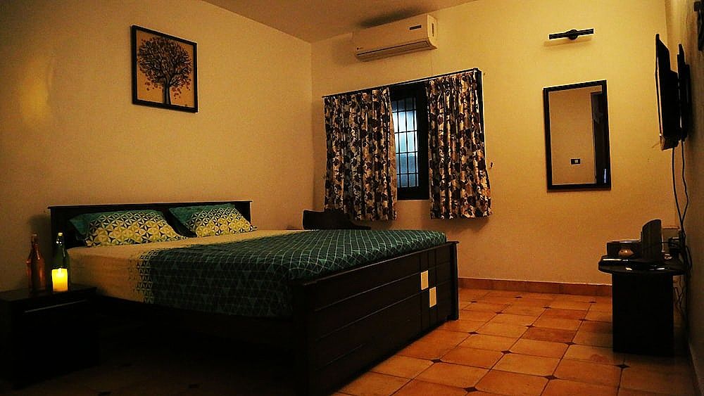 Peakland Hotels and Resorts Deluxe Room, Garden View 4