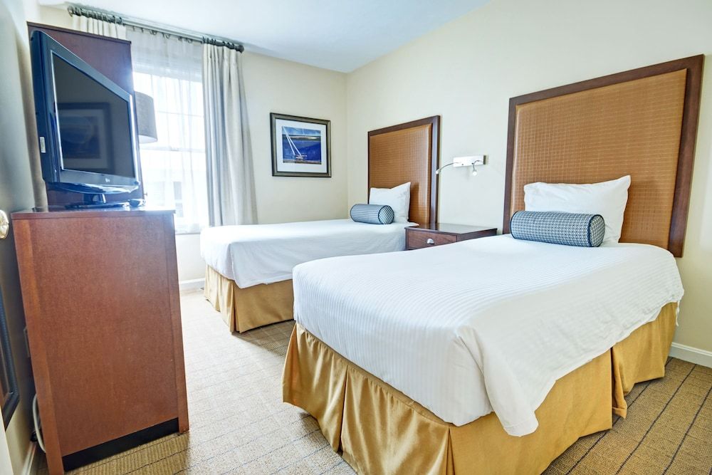 Condo, 3 Bedrooms