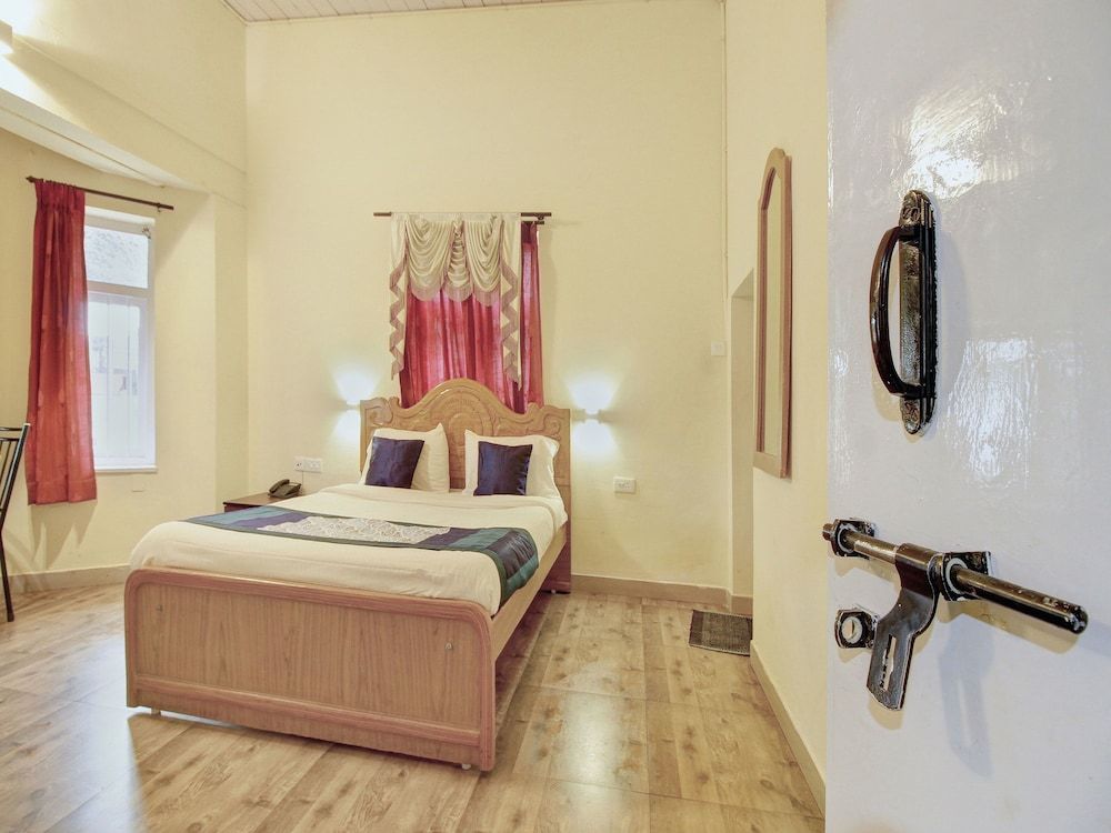 OYO 4910 Home Stay Crescent Park Standard Double or Twin Room, 1 Double Bed, Private Bathroom 8