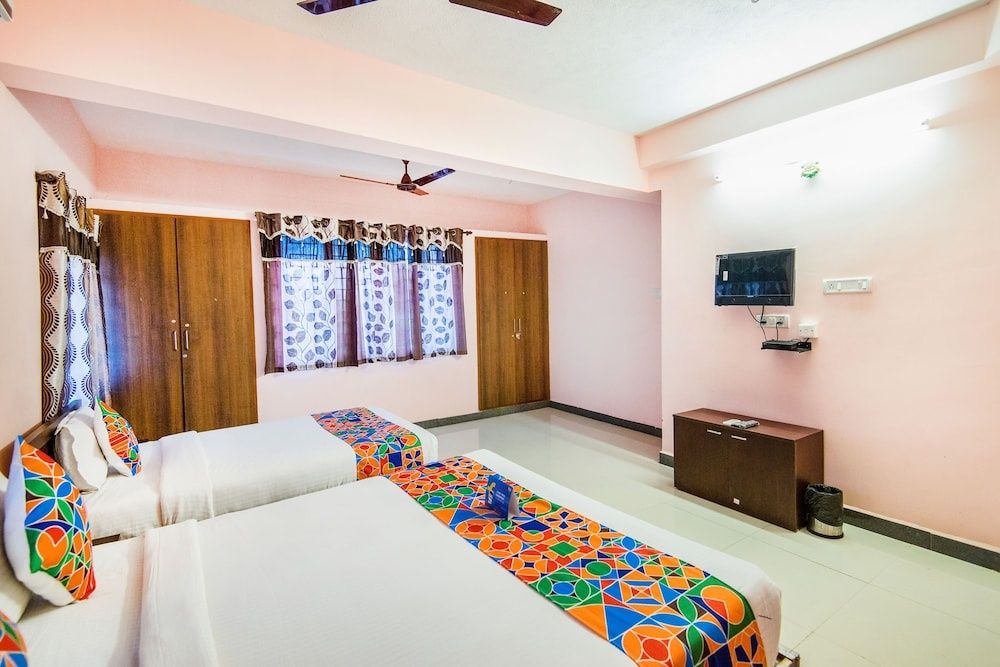 FabHotel Sorgam Service Apartment Executive Room 2