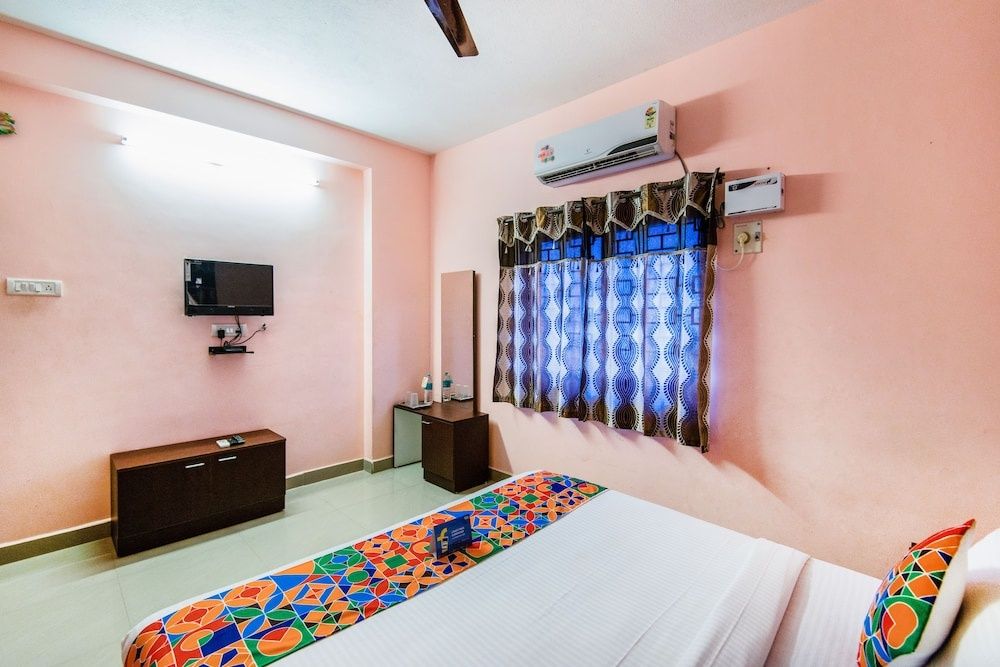 FabHotel Sorgam Service Apartment Deluxe Room 3