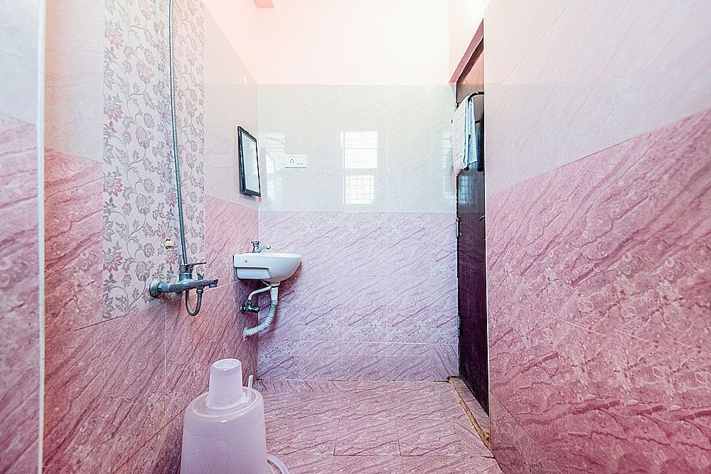 undefined FabHotel Sorgam Service Apartment 5