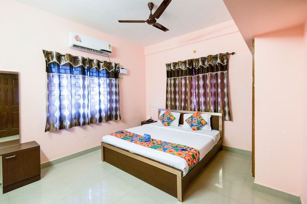 FabHotel Sorgam Service Apartment Deluxe Room 9