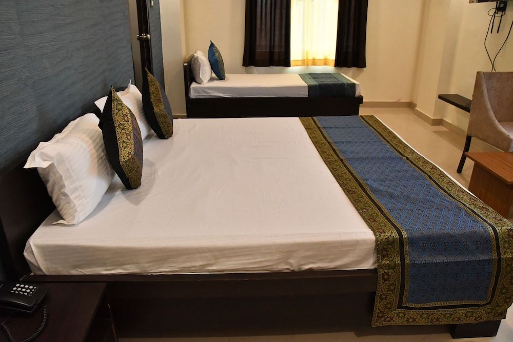 undefined Hotel Galaxy 16 8