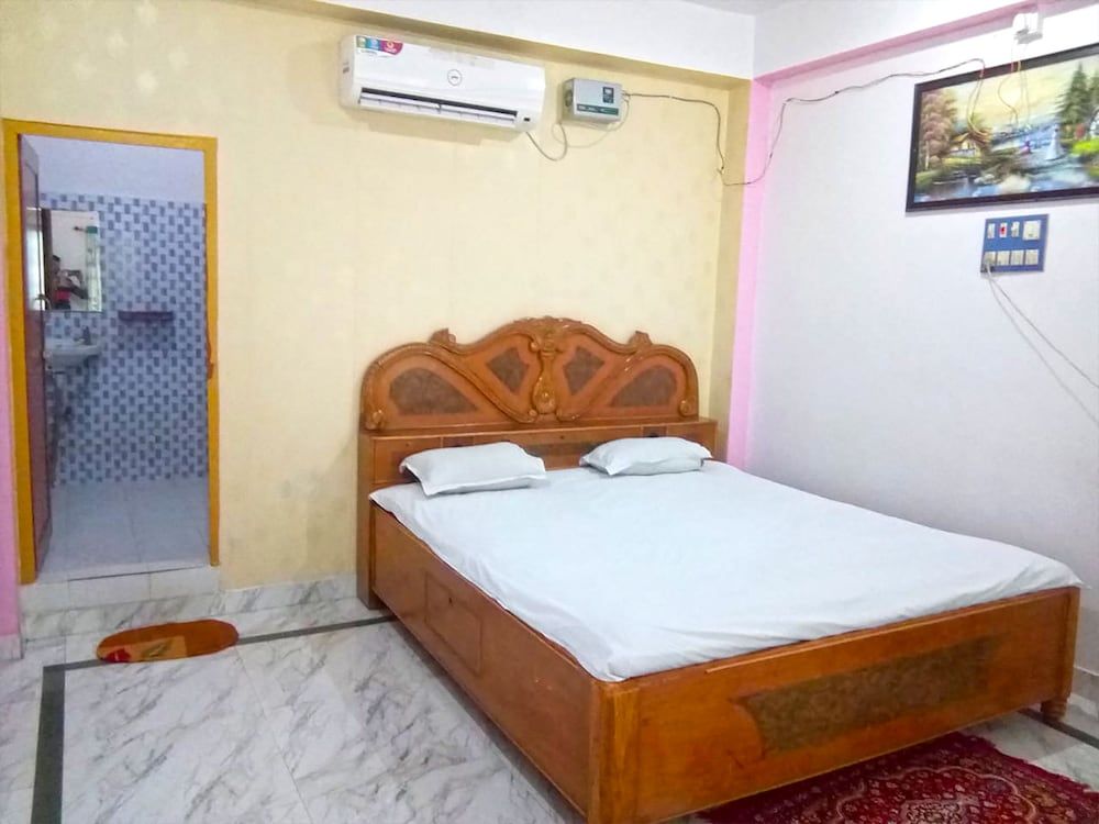 undefined SPOT ON 44288 Maharaja Palace 3