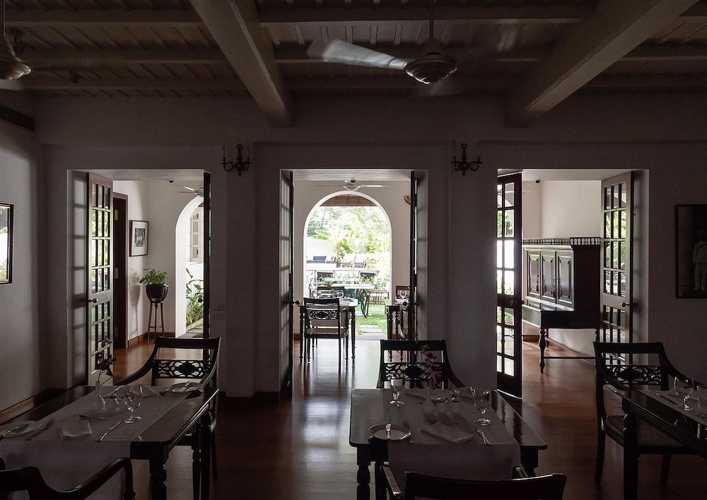 Food & Dining