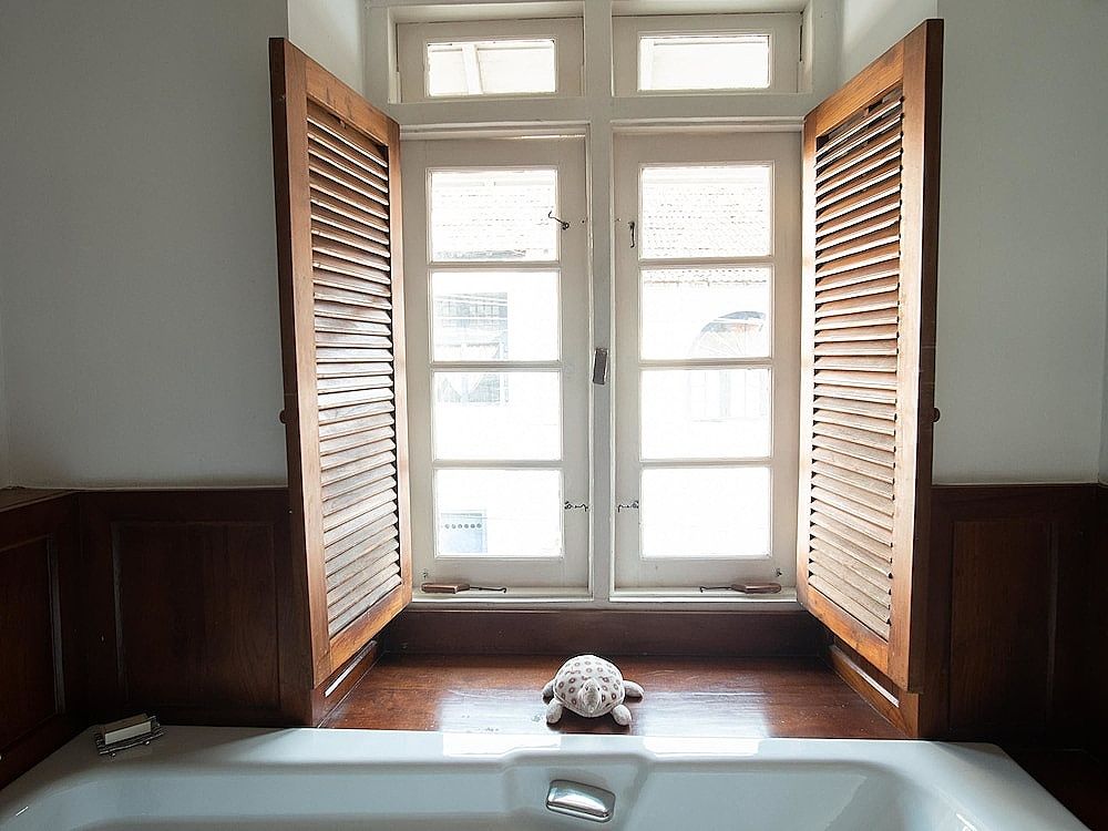 Le Colonial 1506 Luxury Room 7