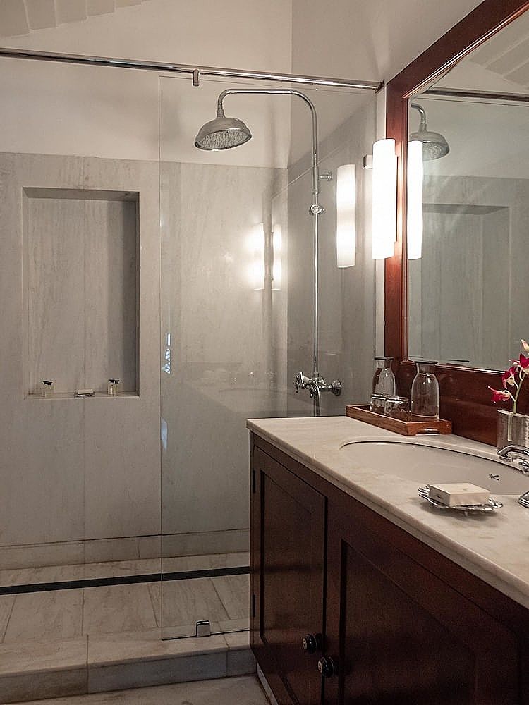 Le Colonial 1506 Luxury Room 5