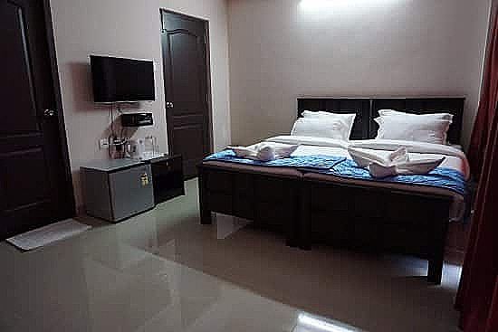 deluxe double bedroom yf vv