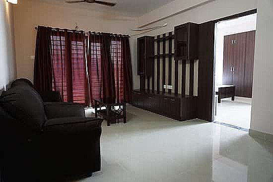 solitaire service apartments auppla