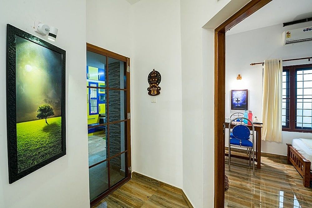 Mini-Refrigerator