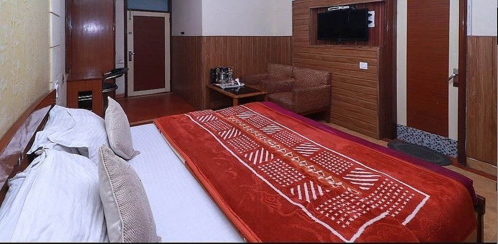 Hotel Sukhsagar ,  Chandigarh Deluxe Room 6