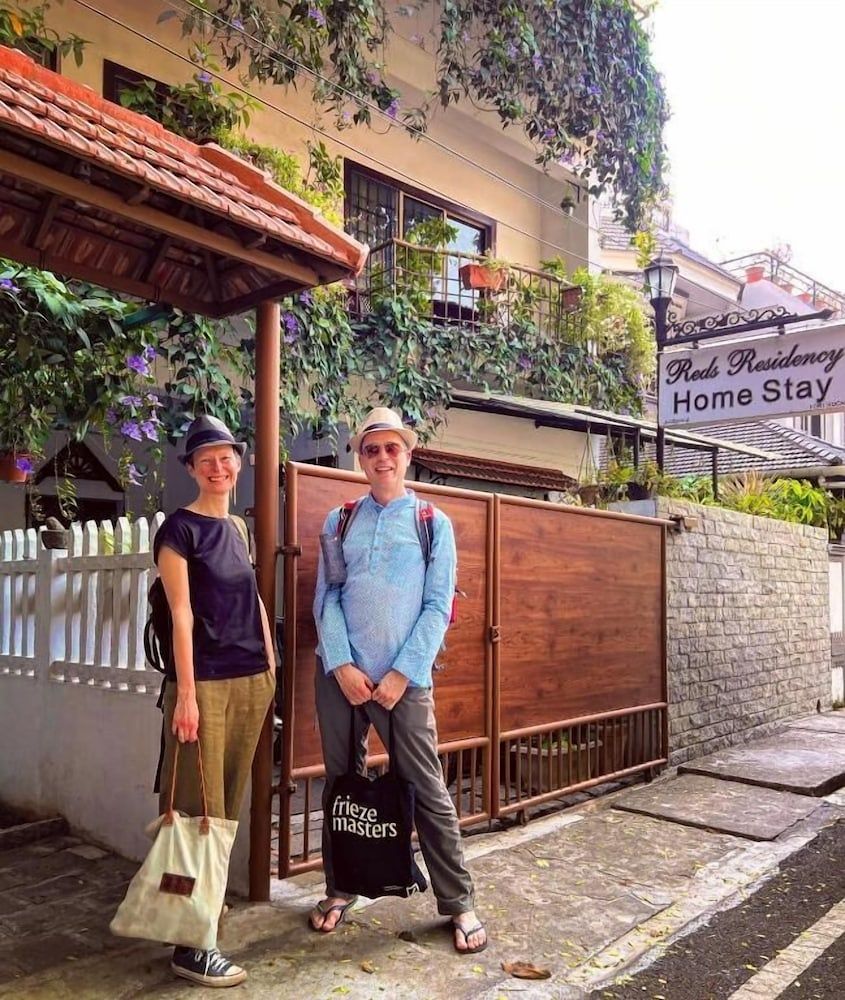 undefined Reds Residency - Homestay 8