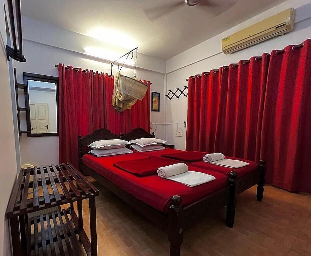 undefined Reds Residency - Homestay 5