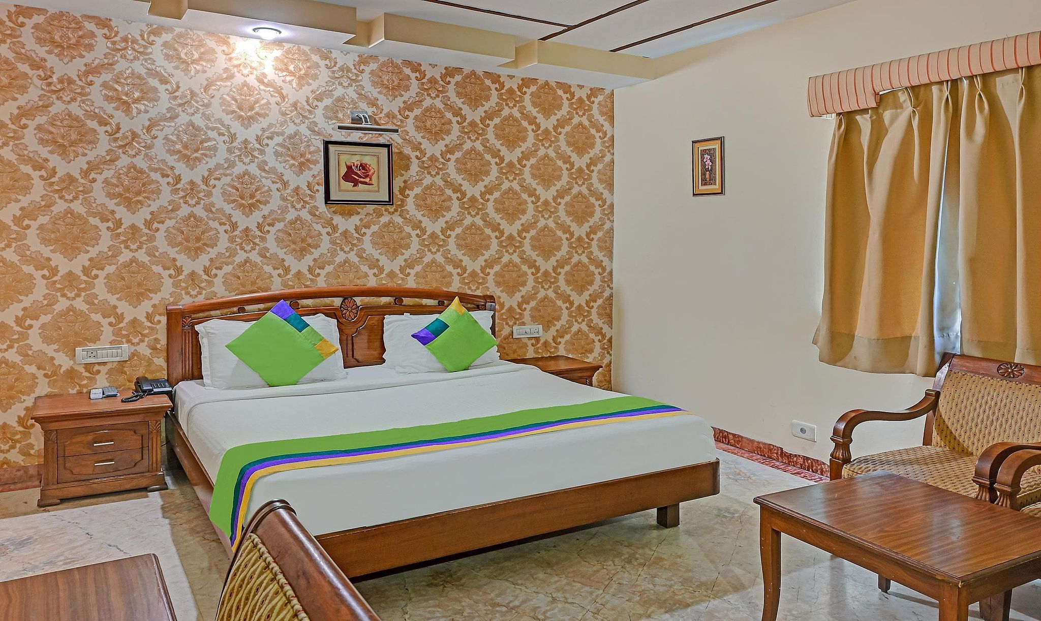 Itsy Hotels Auzone & Spa Standard Double Room 3