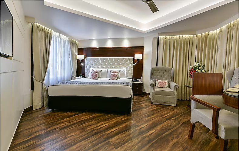 Deluxe Room King Bed