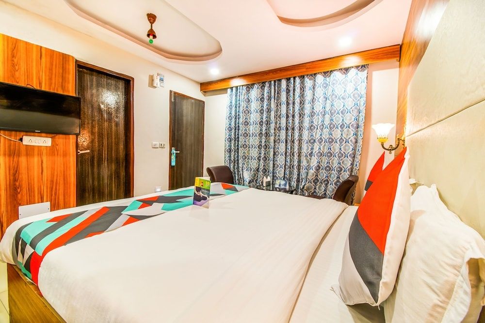 FabExpress Grand Inn